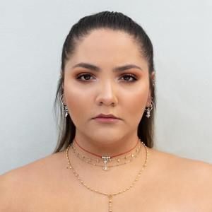 Meet your Posher, Valeria